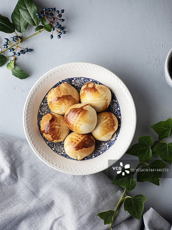 土耳其糕点：波伽恰、迷你三明治、素食三明治图片素材