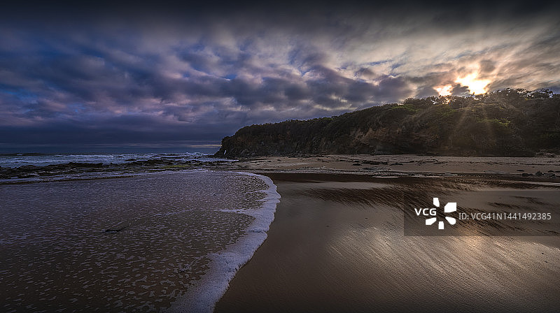 澳大利亚维多利亚州巴斯海岸圣雷莫附近的基尔昆达海岸线图片素材