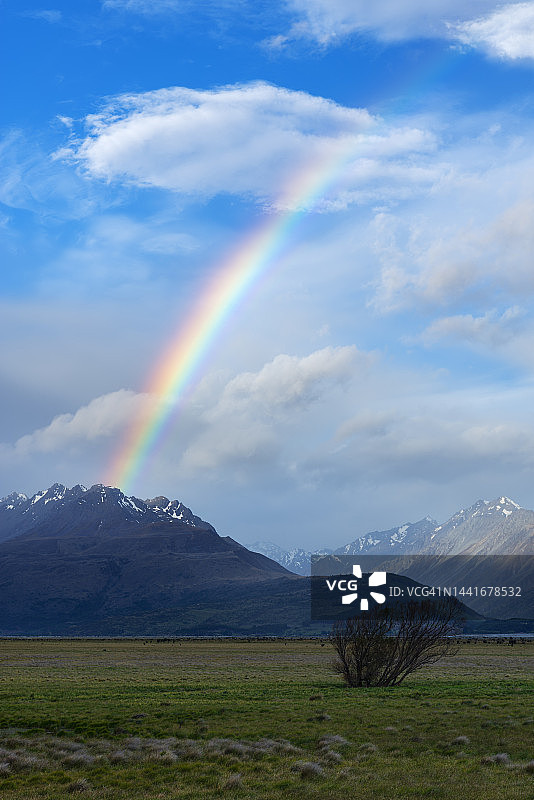 新西兰坎特伯雷地区塔斯曼山谷彩虹美景图片素材