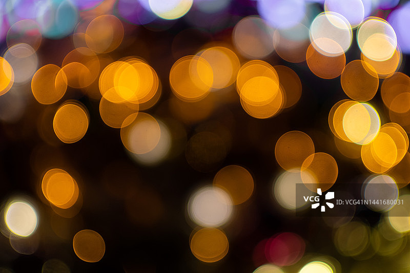 夜晚圣诞灯的虚化图像图片素材