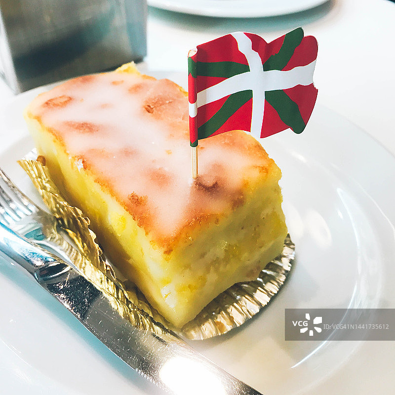 巴斯克地区的旗帜蛋糕图片素材