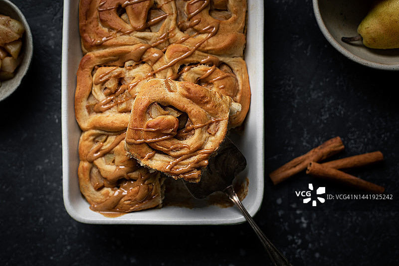 自制肉桂梨卷图片素材