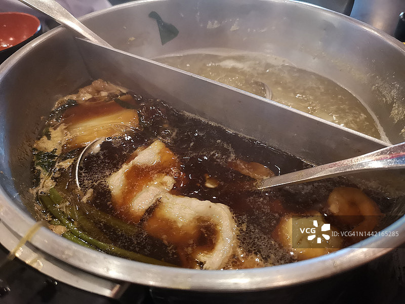 日式火锅，热食图片素材