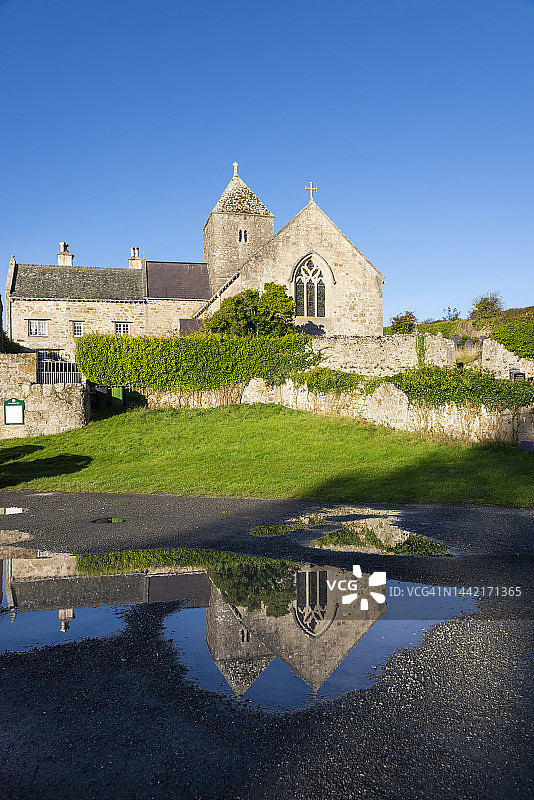 北威尔士安格尔西博马里斯的圣塞里奥尔教堂和佩蒙修道院图片素材