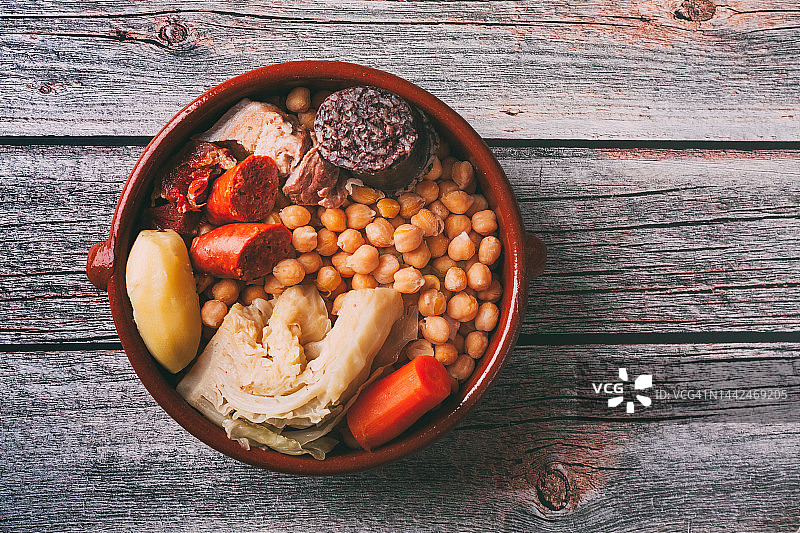 马德里肉汤，西班牙特色菜图片素材