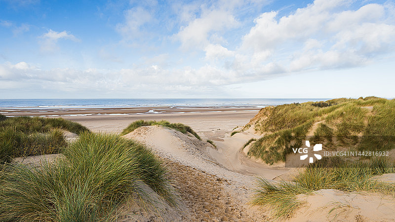Formby海滩的沙丘风光图片素材