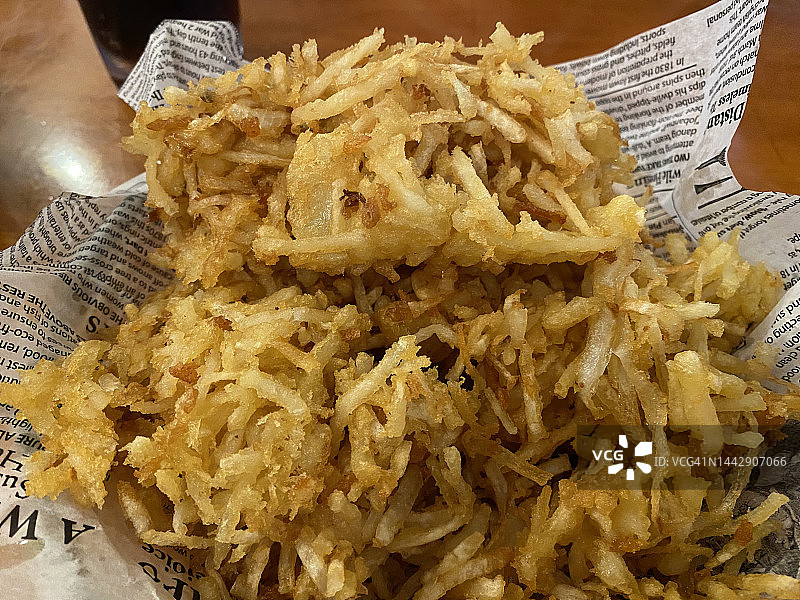 洞中蟾蜍图片素材