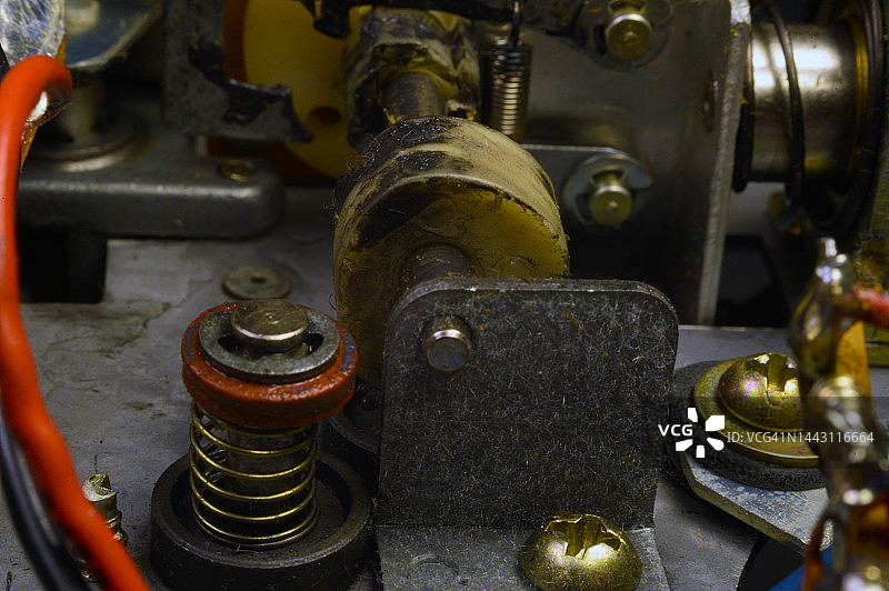 8音轨机械组件图片素材