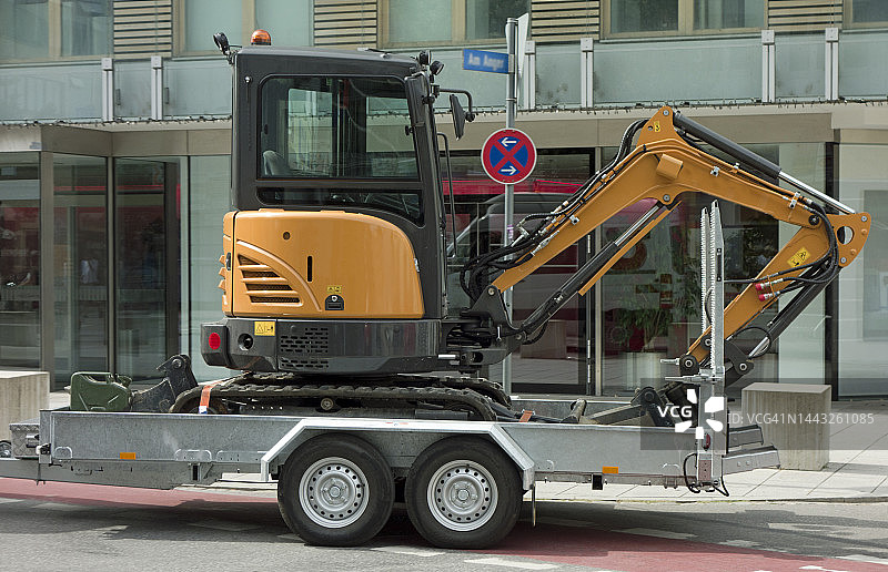 迷你挖掘机多功能车图片素材