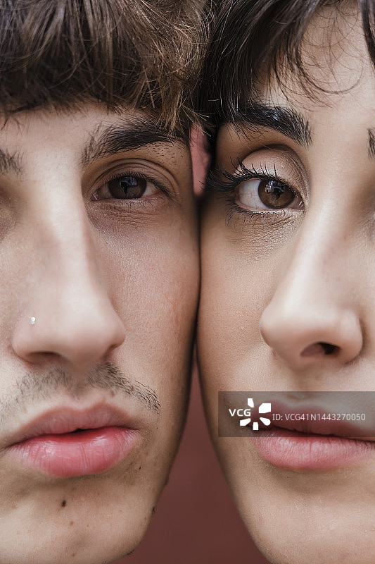 脸贴脸的年轻夫妇图片素材