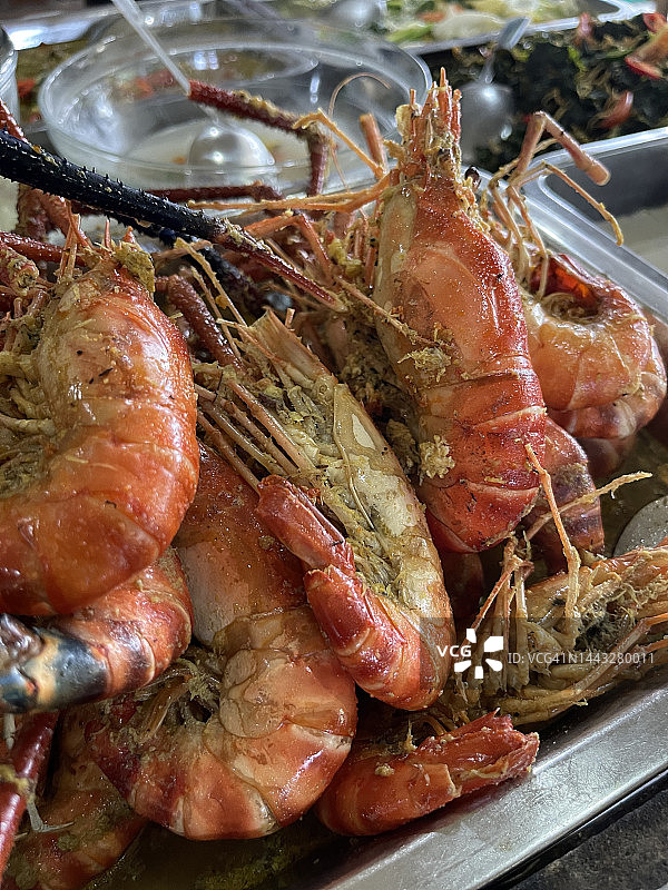 来自印度尼西亚婆罗洲的河鱼美食图片素材