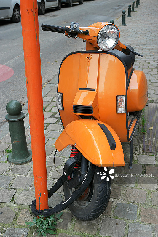 意大利复古滑板车图片素材