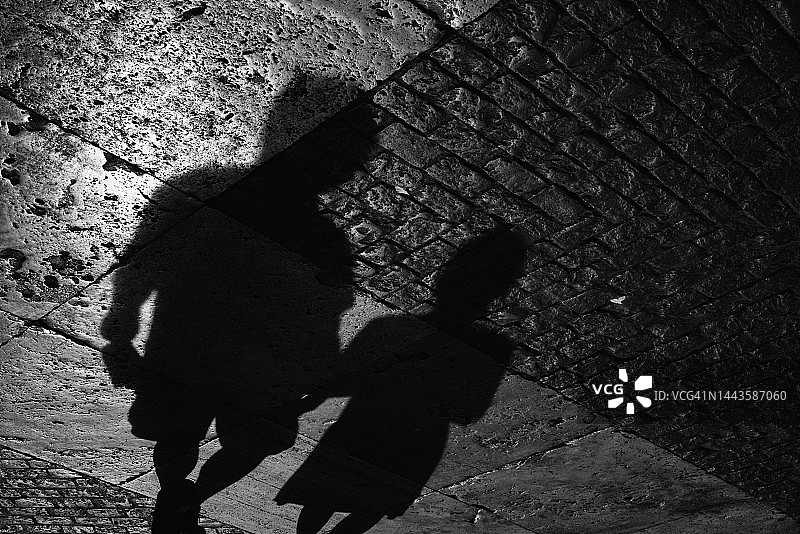 阴影小路图片素材