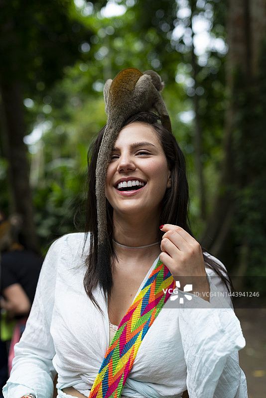 旅行的人们图片素材