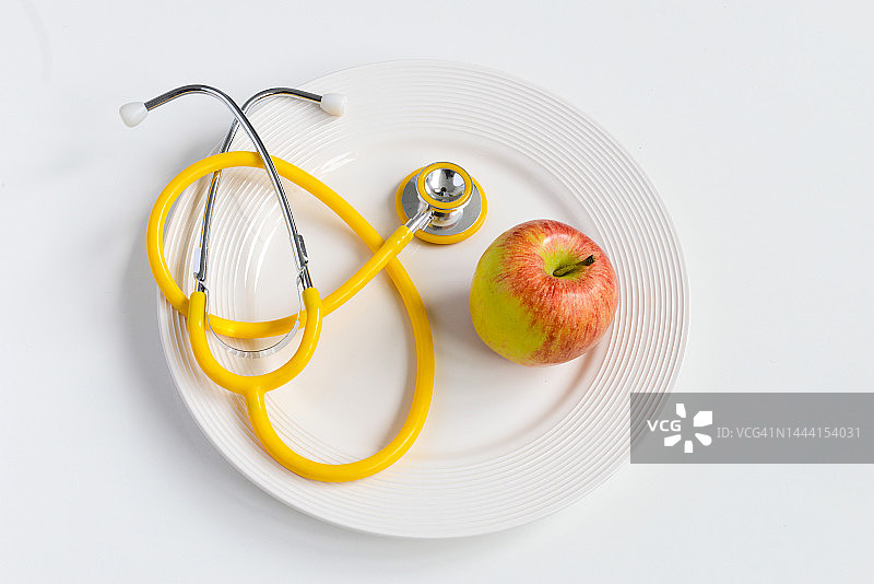 听诊器和苹果图片素材