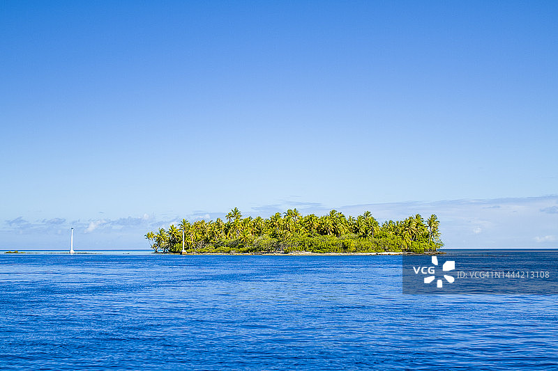 兰吉罗阿环礁图片素材