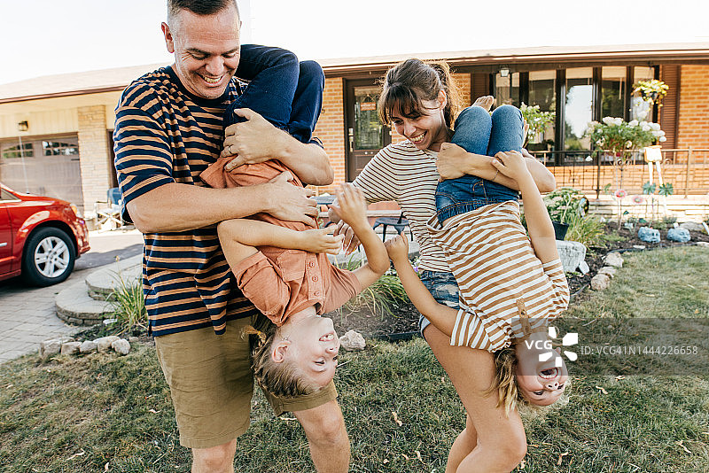 快乐的日常生活瞬间图片素材