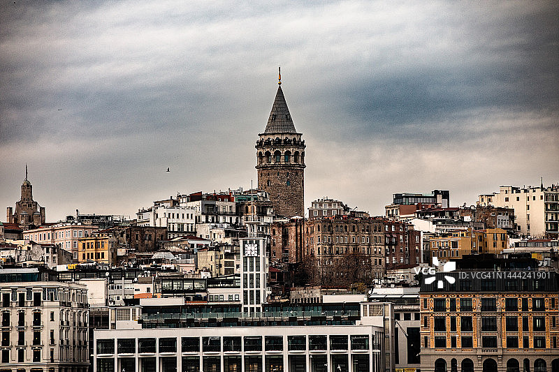 黄昏下的加拉塔塔图片素材