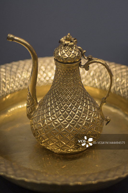 红铜管水壶套装图片素材