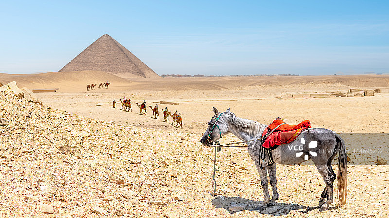 埃及代赫舒尔红色金字塔图片素材