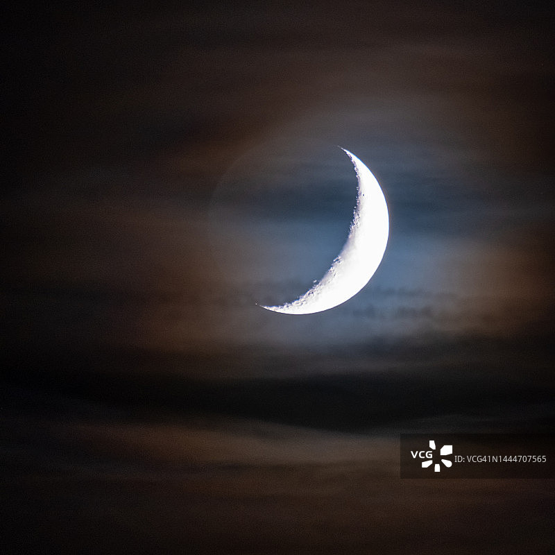 夜晚月亮特写图片素材