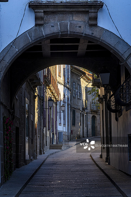 葡萄牙吉马良斯的圣玛丽亚街图片素材