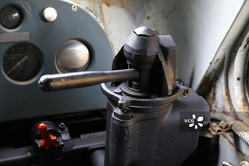 柴油机车操作节流阀杆图片素材