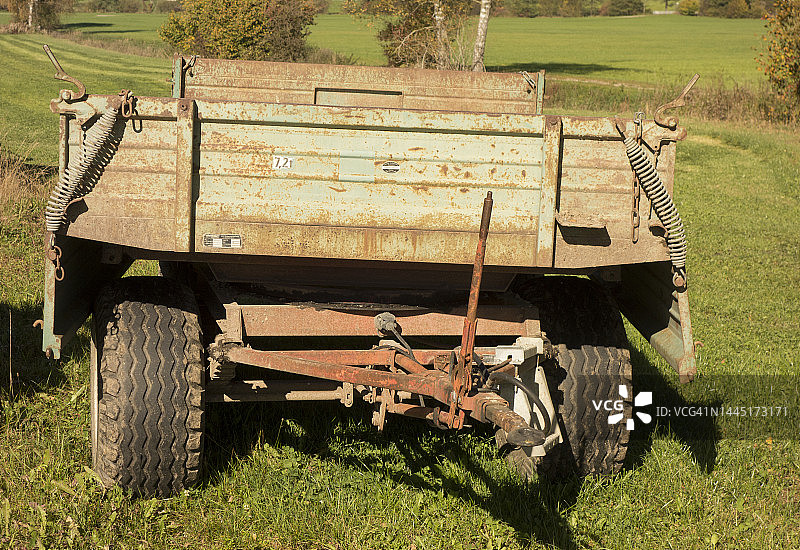 农业车辆用钢制拖车图片素材