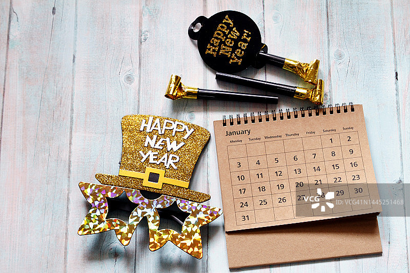 1月日历和新年除夕派对配饰图片素材