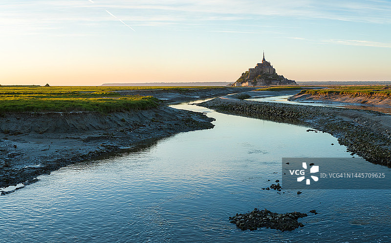 法国诺曼底圣米歇尔山图片素材