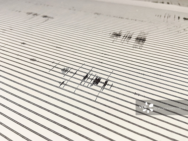 显示线条的地震仪纸图片素材