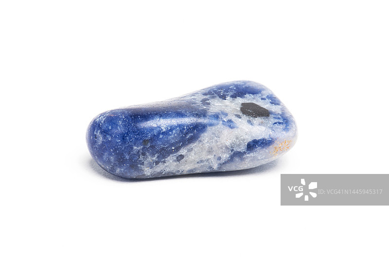 白色背景上的蓝色玛瑙石图片素材