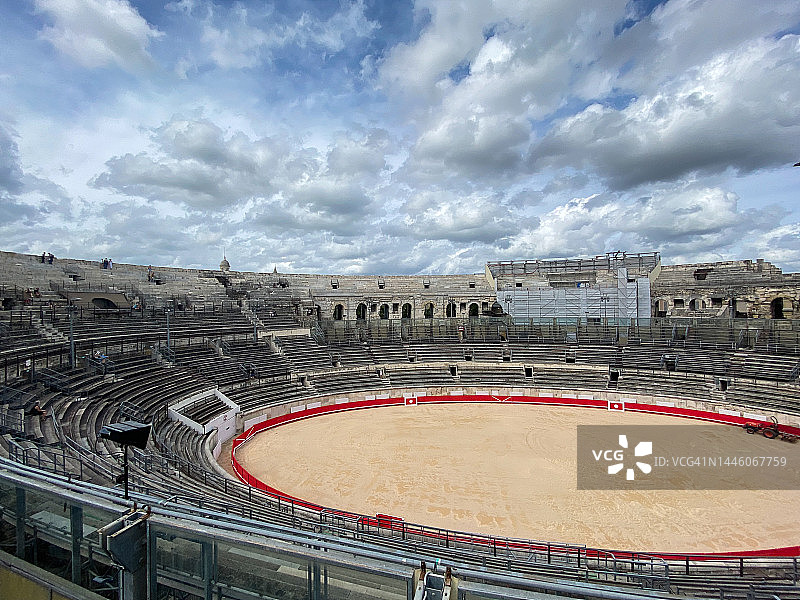尼姆竞技场：法国尼姆的古罗马圆形剧场图片素材