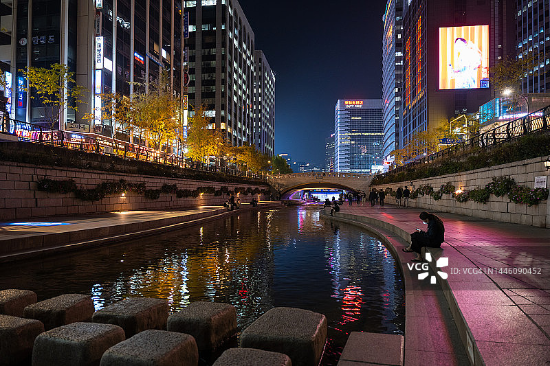 首尔清溪川夜景图片素材