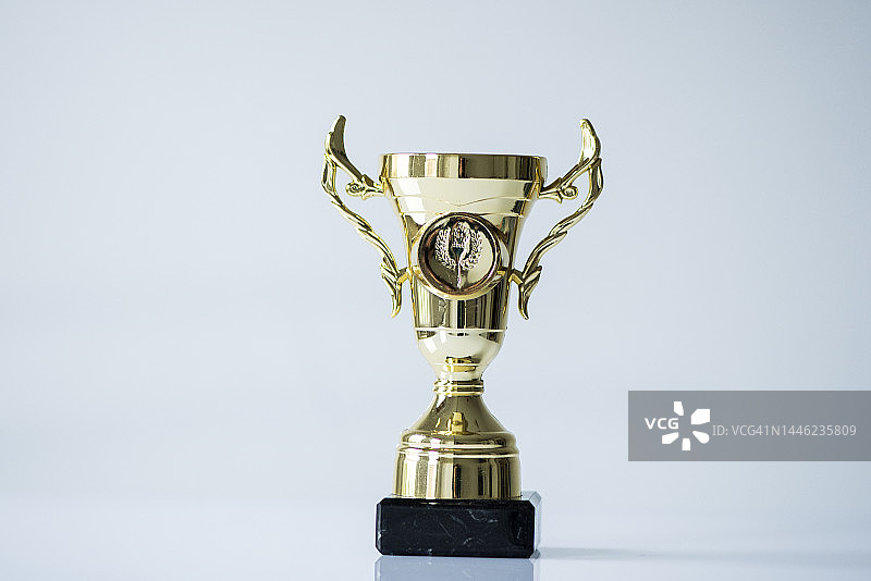 金色奖杯图片素材