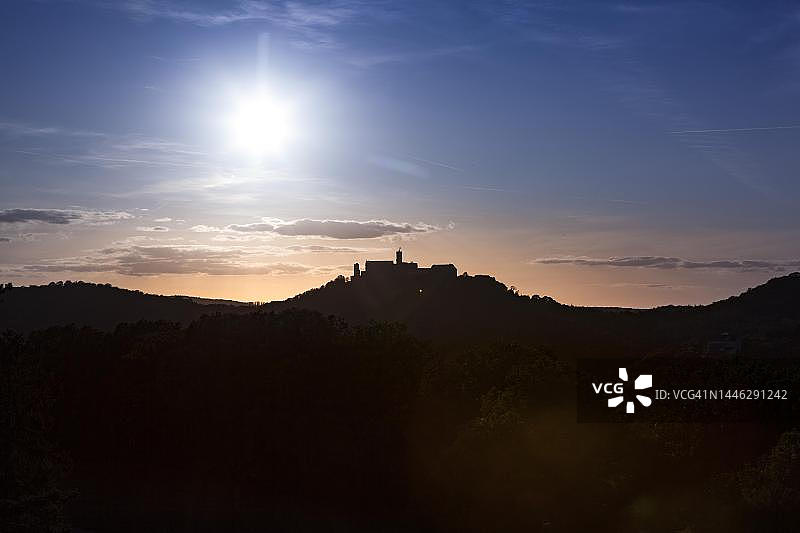 德国图林根艾森纳赫瓦特堡城堡夜景图片素材