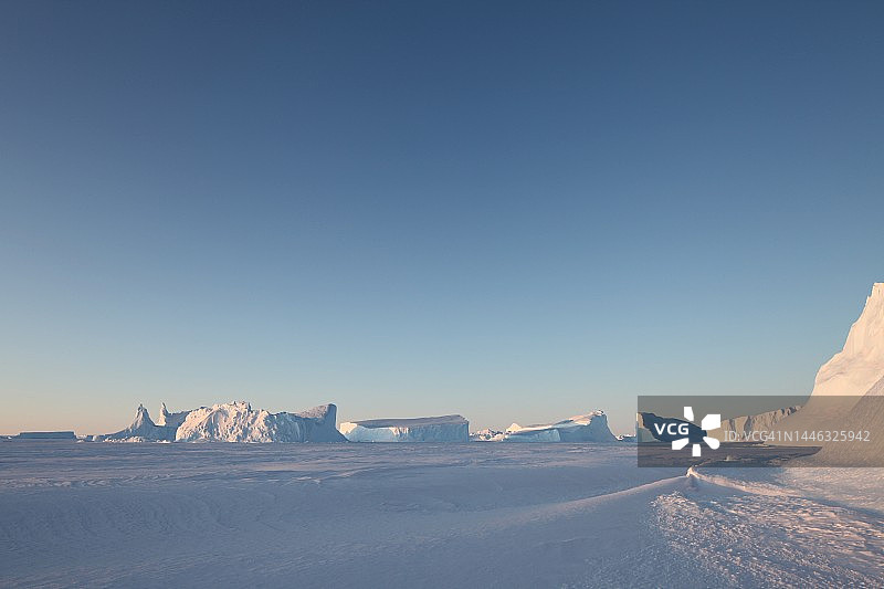 南极洲（奥斯特岩石附近）图片素材