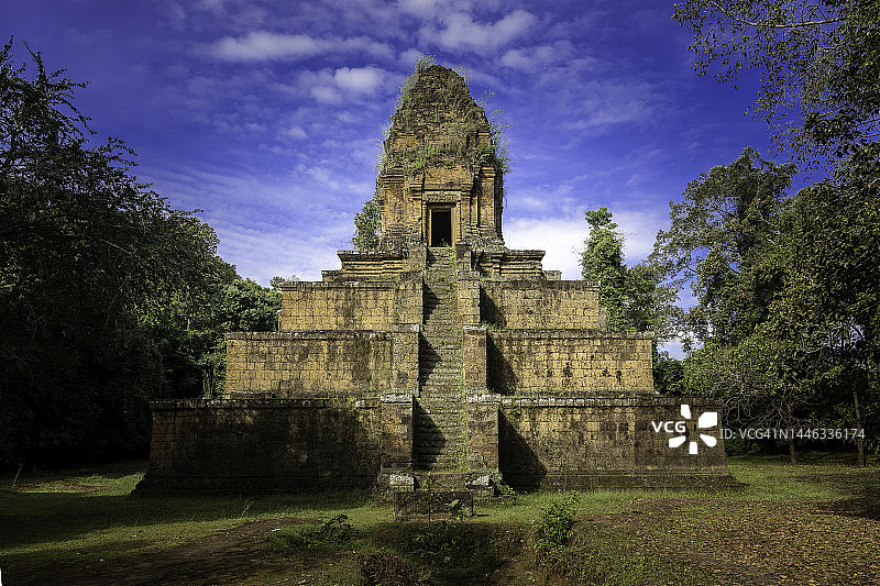 柬埔寨吴哥窟巴肯寺图片素材