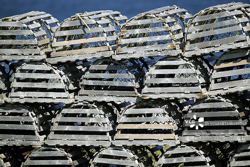 堆叠的龙虾陷阱图片素材