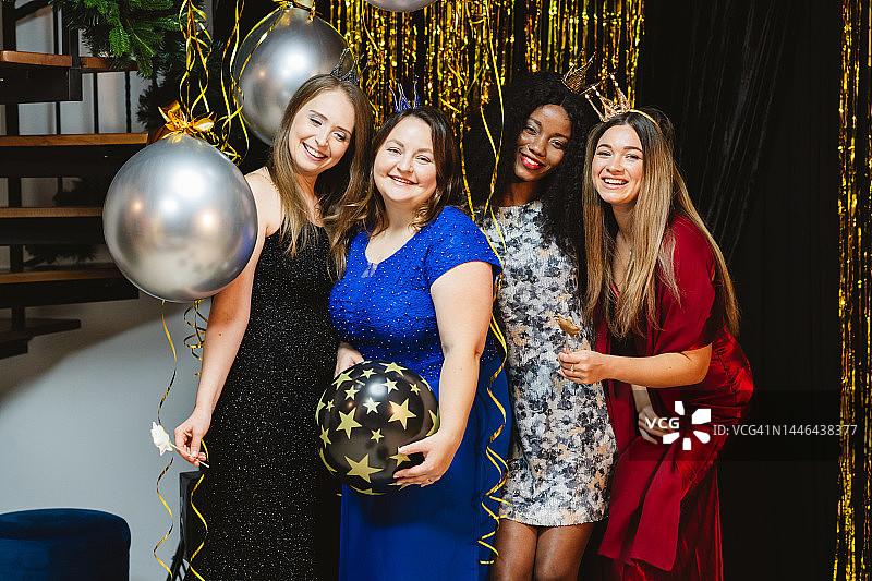 办公室新年派对图片素材