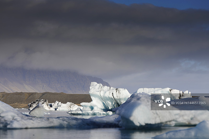 冰岛杰古沙龙冰川泻湖图片素材