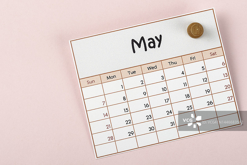 2023年5月桌面日历与图钉图片素材