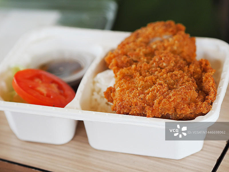 炸鸡盖饭图片素材