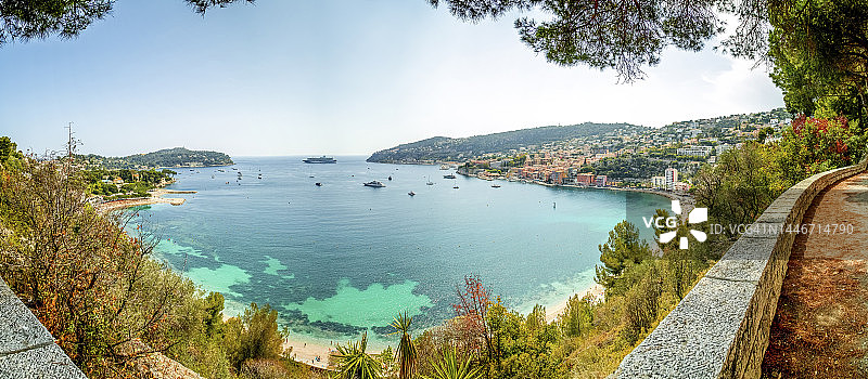 法国里维埃拉圣让卡普费拉夏季海湾全景图片素材