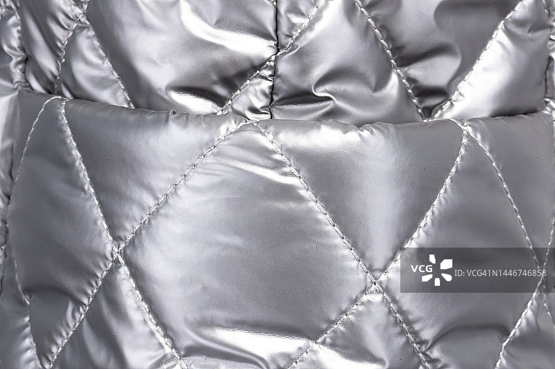 银色绗缝布料特写图片素材