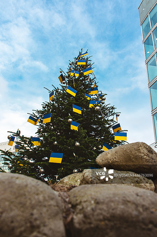 乌克兰国旗圣诞树图片素材