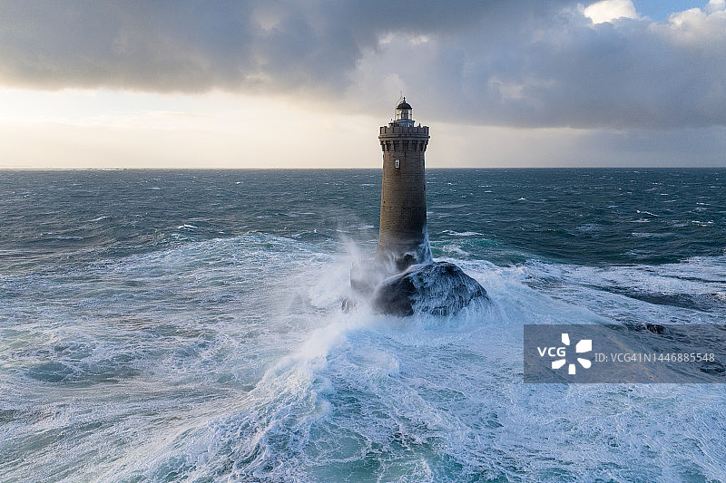布列塔尼一场风暴的鸟瞰图图片素材