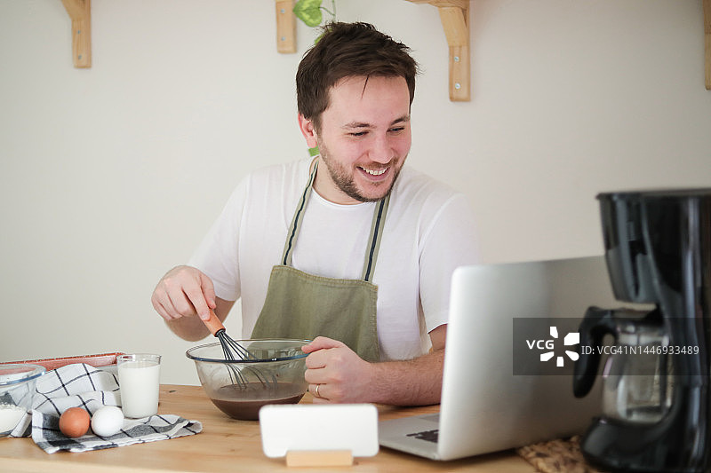 在家工作、厨房装饰、食谱图片素材