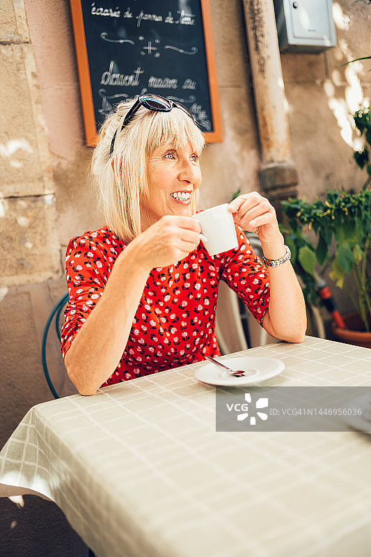 咖啡，咖啡馆，科蒂尼亚克村，普罗旺斯，法国图片素材