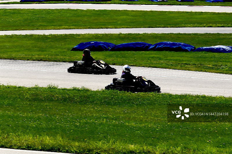 卡丁车赛道竞速图片素材